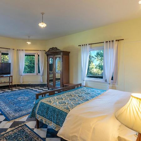 Saffronstays Chalet Vie, Kasauli - All Clear Roads Bagian luar foto