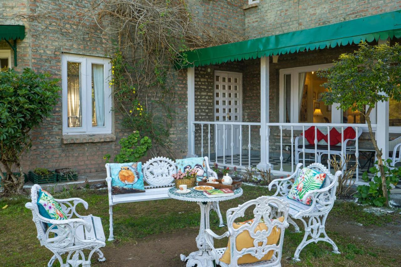 Saffronstays Chalet Vie, Kasauli - All Clear Roads Bagian luar foto